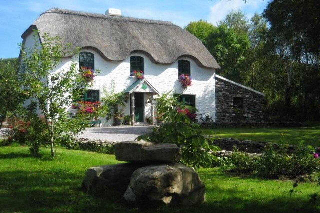 Lissyclearig Thatched Cottage Кенмер Екстер'єр фото